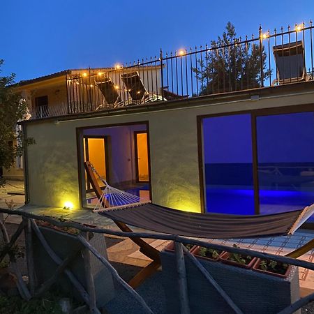 Casetta in campagna con terrazzo vista mare Teulada Esterno foto